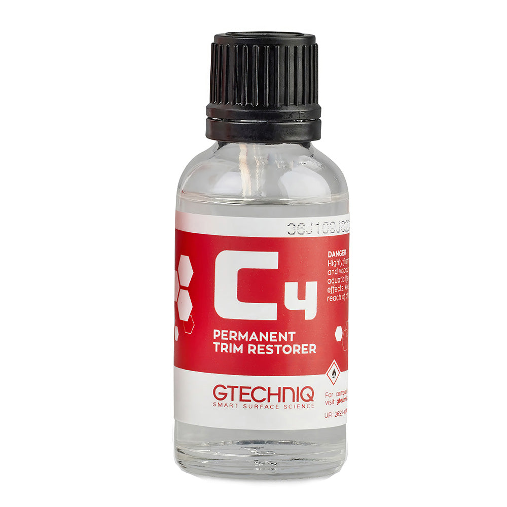 Gtechniq Auto C4 Permanent Trim Restorer  15ml C4 0015